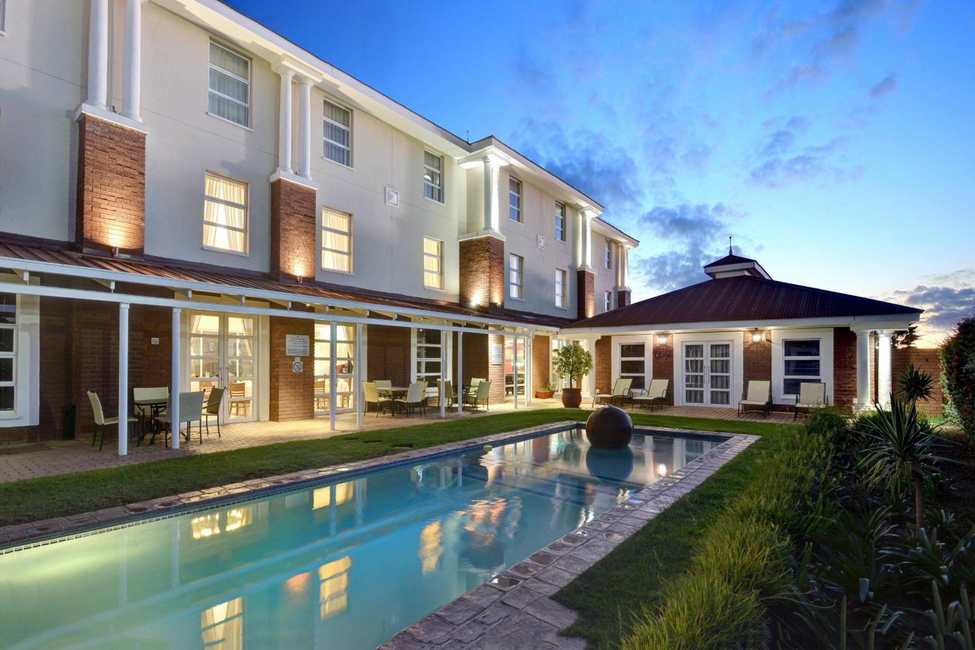 Protea Hotel By Marriott Mahikeng Mafikeng Exterior foto